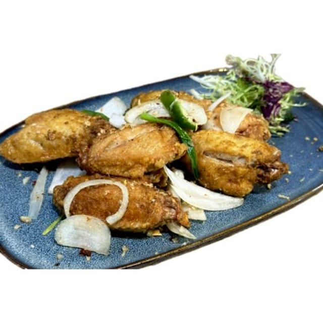 Garlic Chicken Wings.